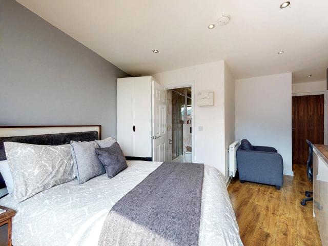 Apartment for rent in Woodhouse, West Yorkshire