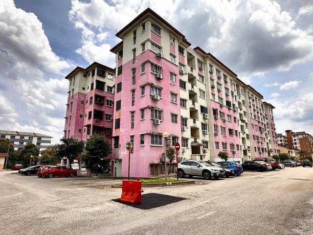 Apartment for sale in Petaling, Damansara Damai