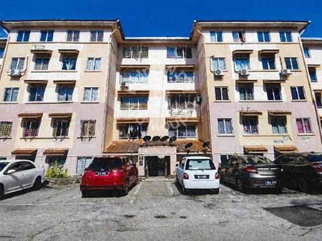 Apartment for sale in Petaling, Damansara Damai