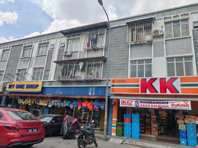 Apartment for sale in Kajang, Langat