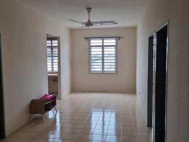 Apartment for sale in Sendayan Village, Negeri Sembilan