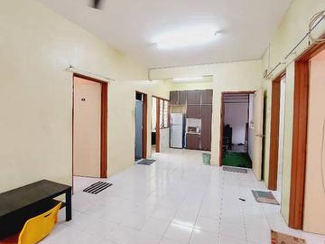 Apartment for sale in Shah Alam, Petaling