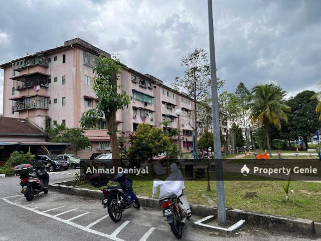 Apartment for sale in Kajang, Langat