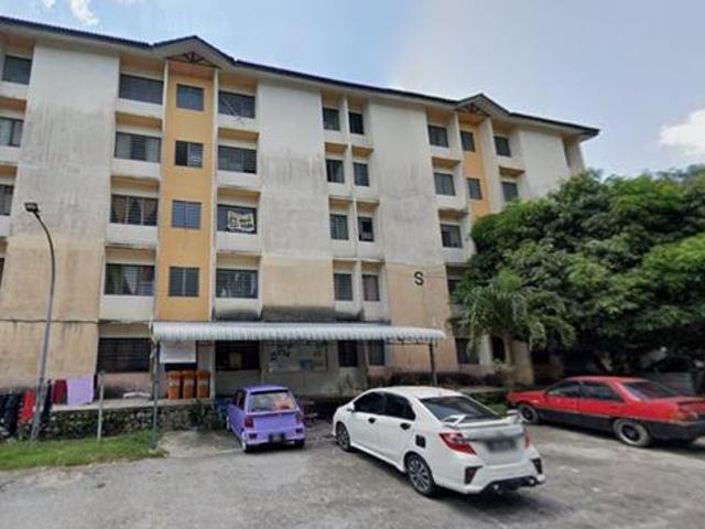 Flat for sale in Selayang, Selangor