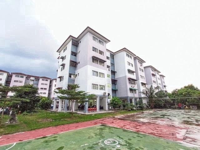 Flat for sale in Kajang, Langat