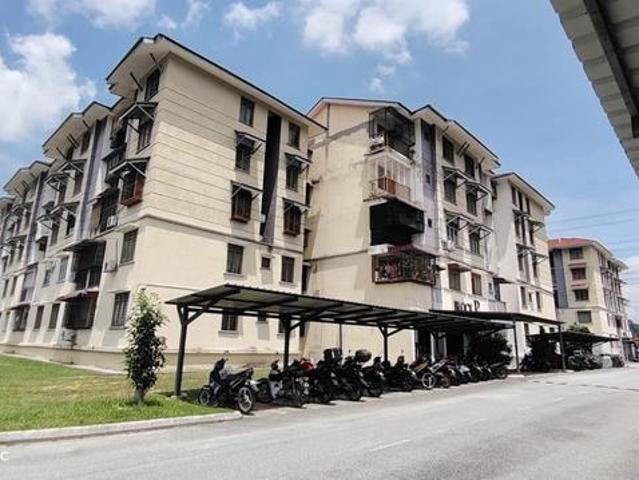 Apartment for sale in Tanjong Sepat, Selangor