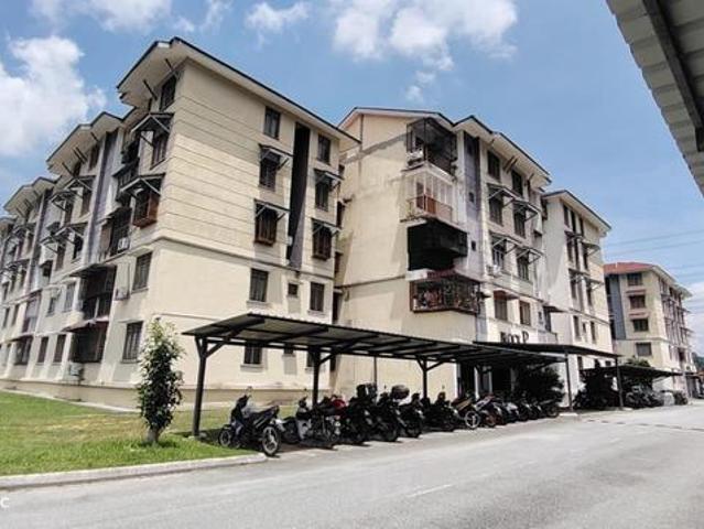 Apartment for sale in Tanjong Sepat, Selangor
