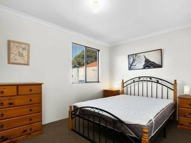 House for rent in Cockburn, Western Australia