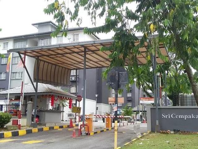 Flat for sale in Petaling, Damansara Damai
