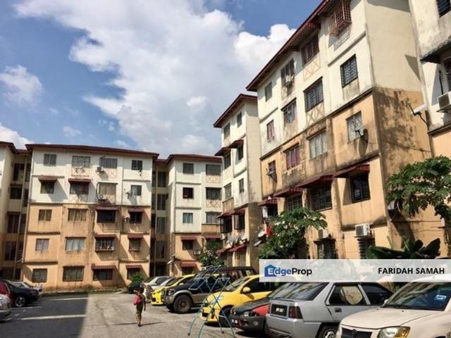 Flat for sale in Petaling, Subang Jaya