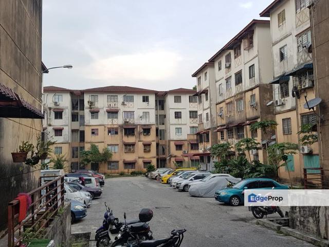 Flat for sale in Petaling, Subang Jaya