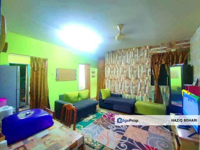 Flat for sale in Petaling, Subang Jaya