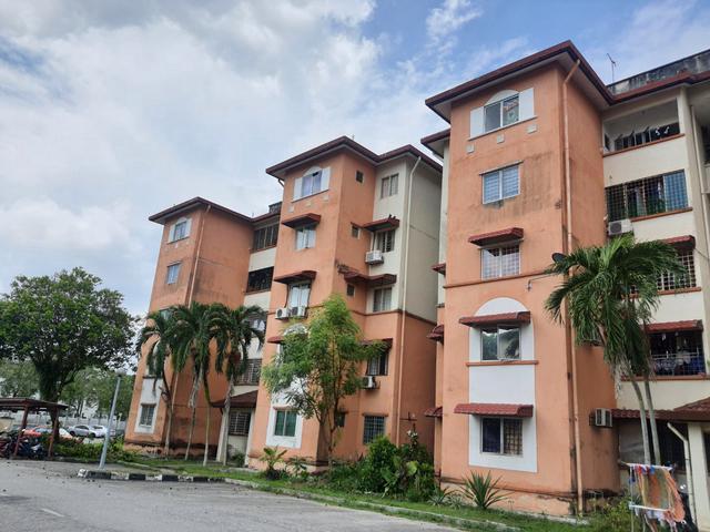 Apartment for sale in Shah Alam, Petaling
