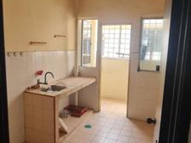 Apartment for sale in Petaling, Damansara Damai