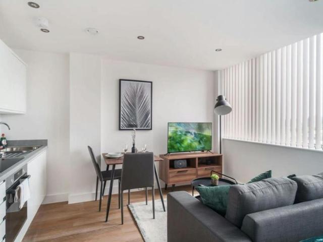 Apartment for rent in Gorse Hill, Trafford Park
