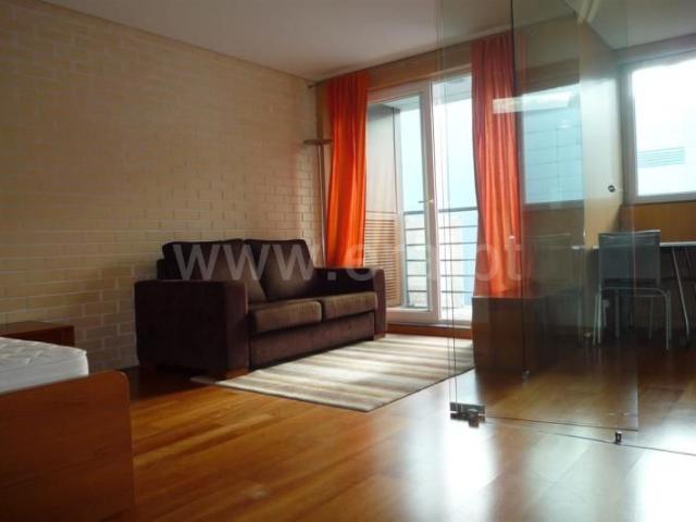 Apartamento alugar em Coimbra (Sé Nova, Santa Cruz, Almedina e São Bartolomeu), Coimbra
