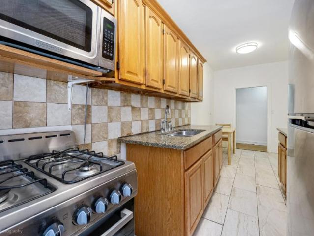 Apartment for sale in Queens, Arverne