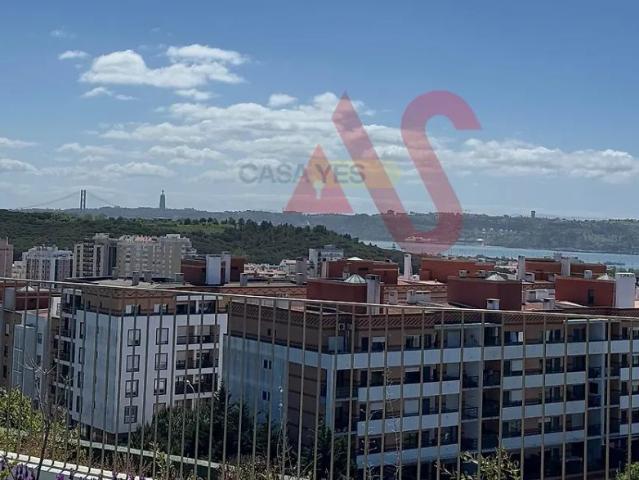 Apartamento alugar em Núcleo Urbano Histórico de Oeiras, Oeiras