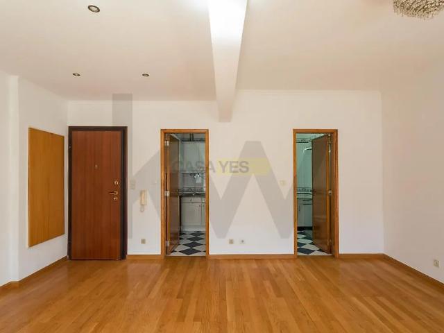 Apartamento alugar em Núcleo Urbano Histórico de Oeiras, Oeiras