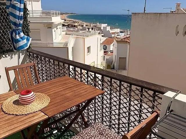 Apartamento alugar em Armação De Pêra, Faro