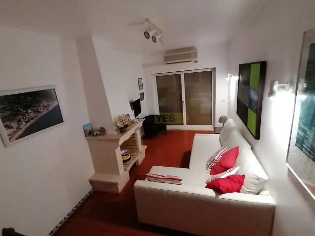Apartamento alugar em Armação De Pêra, Faro
