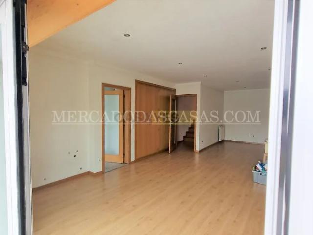 Apartamento alugar em Lugar de Barros, Silvalde