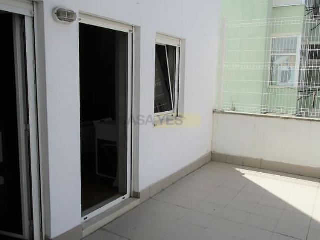 Apartamento alugar em Ameixoeira, Lisboa