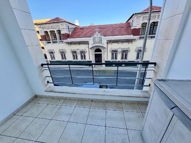Apartamento alugar em Bairro Francisco Sá Carneiro, Leiria