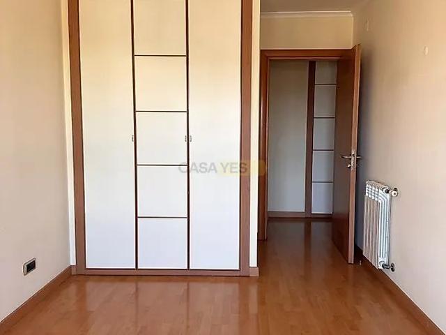 Apartamento alugar em Poço do Bispo, Lisboa