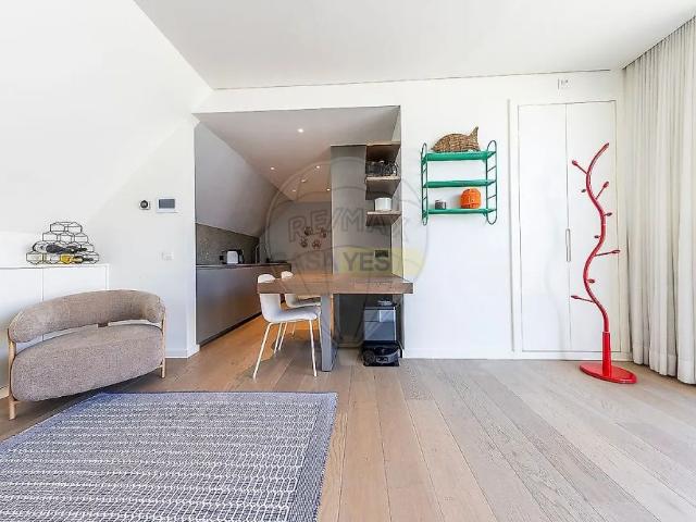 Apartamento alugar em Poço do Bispo, Lisboa