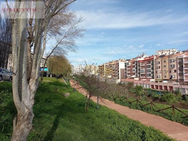 Apartamento alugar em Monte Abraão, Massamá e Monte Abraão