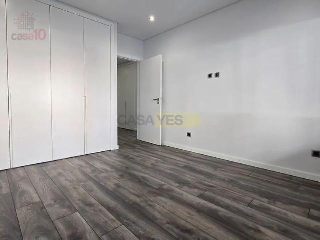 Apartamento alugar em Urbanização Alto dos Moinhos, Montijo