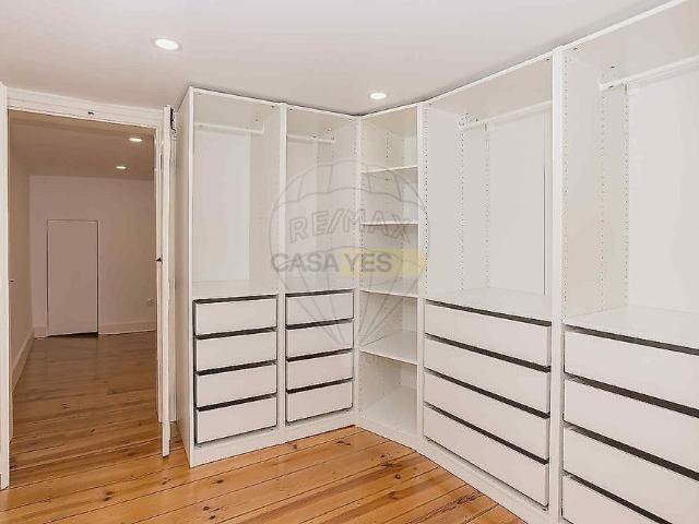 Apartamento alugar em Santiago, Lisboa