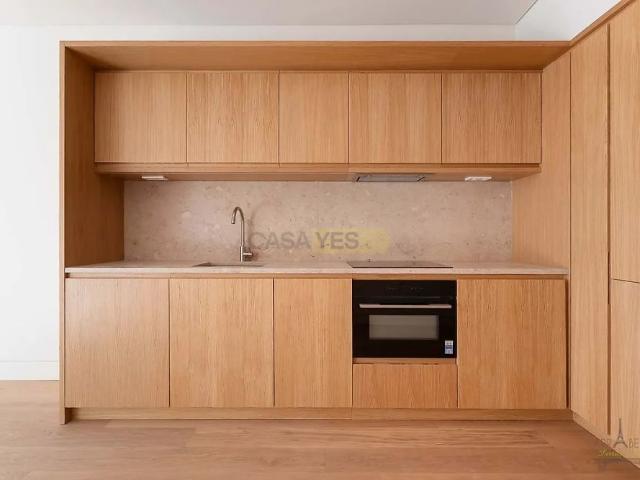 Apartamento alugar em Santo António dos Cavaleiros e Frielas, Loures