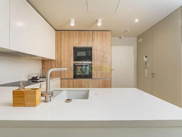 Apartamento alugar em Santo António, Lisboa