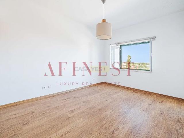 Apartamento alugar em Bairro da Fonte Longa, Sintra