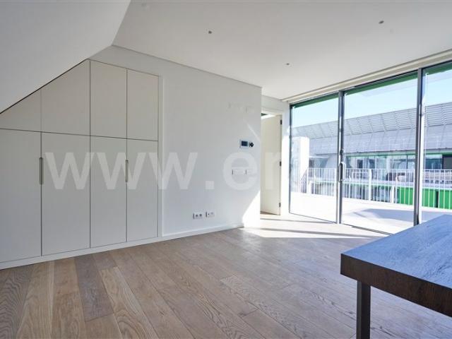 Apartamento alugar em Bairro dos Alfinetes, Lisboa