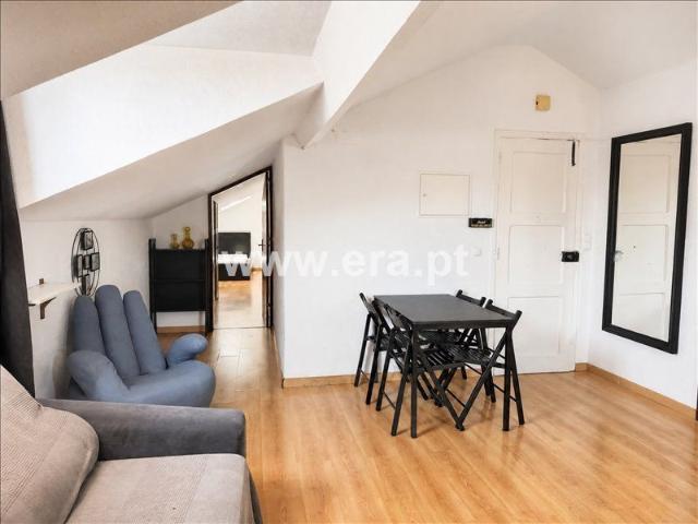 Apartamento alugar em Castelo, Almada