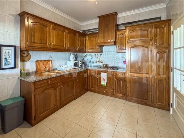 Apartamento alugar em Amares e Figueiredo, Amares