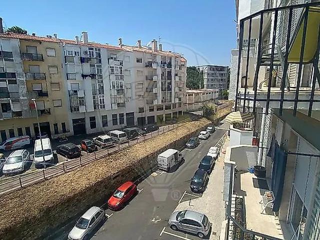Apartamento alugar em Damaia de Baixo, Amadora