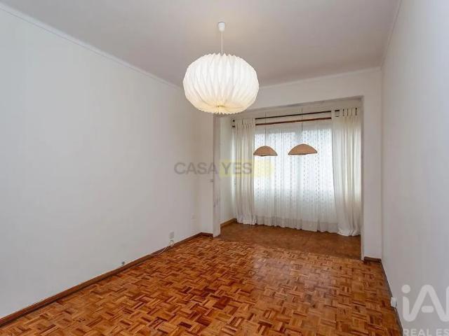 Apartamento alugar em Núcleo Urbano Histórico de Oeiras, Oeiras
