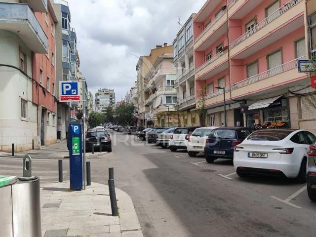Apartamento alugar em Núcleo Urbano Histórico de Oeiras, Oeiras