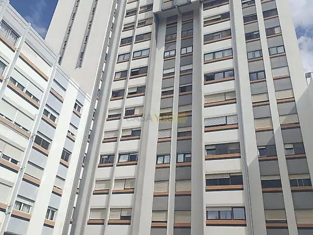 Apartamento alugar em Baixa de Algés, Oeiras