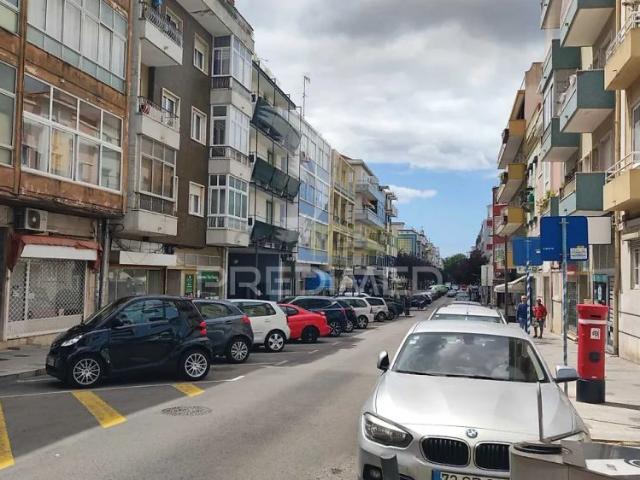Apartamento alugar em Núcleo Urbano Histórico de Oeiras, Oeiras