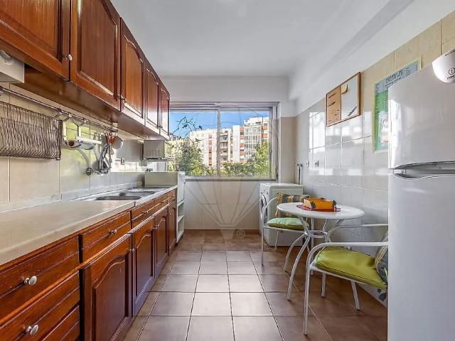 Apartamento alugar em Núcleo Urbano Histórico de Oeiras, Oeiras