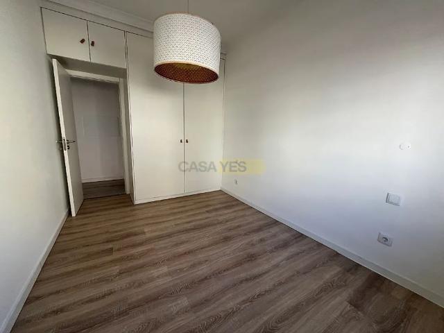 Apartamento alugar em Baixa de Algés, Oeiras