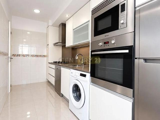 Apartamento alugar em Torcatas, Almada