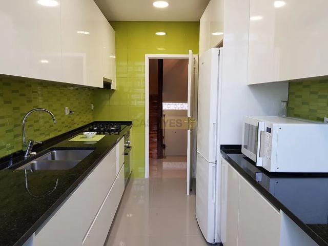 Apartamento alugar em Bairro de São Miguel, Lisboa