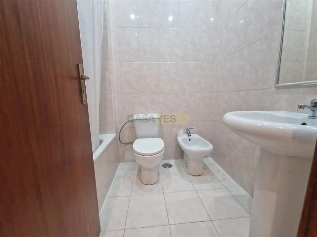 Apartamento alugar em Bairro dos Corticeiros, Seixal