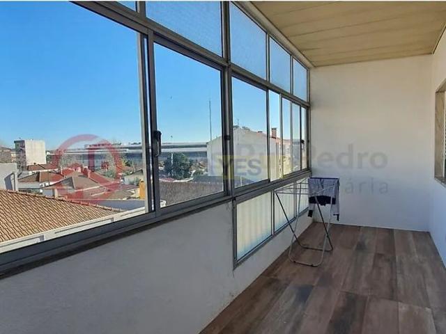 Apartamento alugar em Bairro Ferroviário, Barreiro